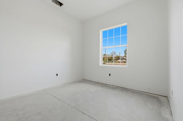 12709 Avenue 328, Visalia, CA 93291