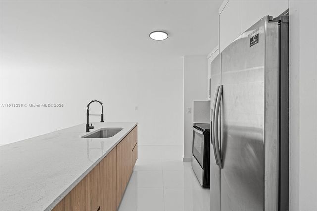 3956 NW 207th St Rd, Miami Gardens, FL 33055