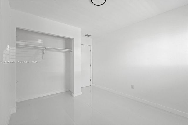 3956 NW 207th St Rd, Miami Gardens, FL 33055