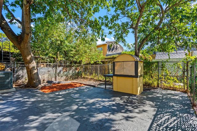 3956 NW 207th St Rd, Miami Gardens, FL 33055