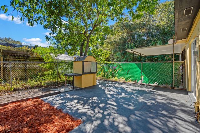 3956 NW 207th St Rd, Miami Gardens, FL 33055