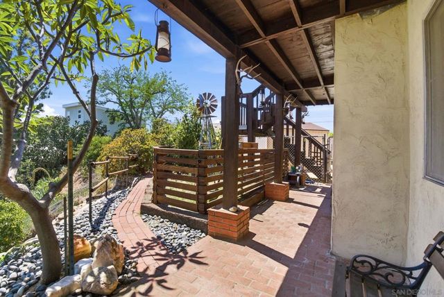 7911 Blue Jay Pl, San Diego, CA 92123