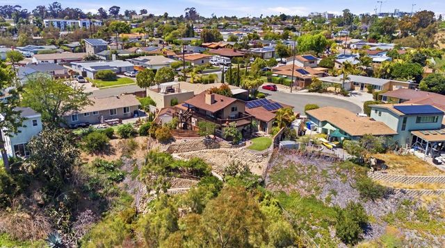 7911 Blue Jay Pl, San Diego, CA 92123