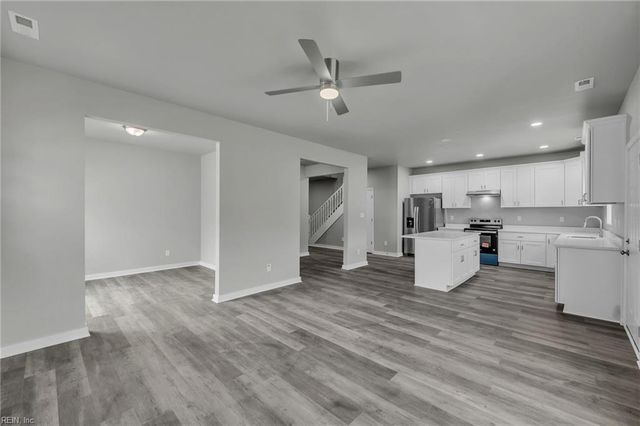 17 Kempton ST, Hampton, VA 23669