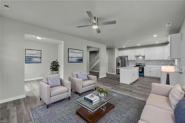 17 Kempton ST, Hampton, VA 23669