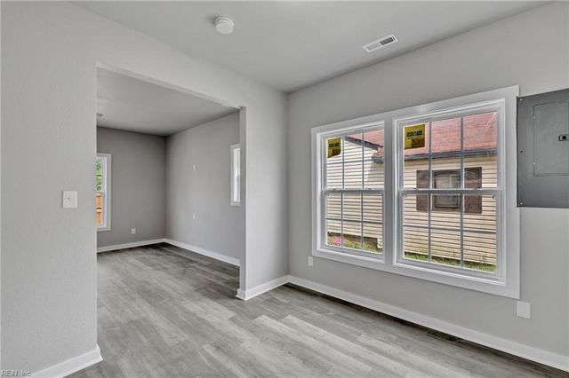 17 Kempton ST, Hampton, VA 23669