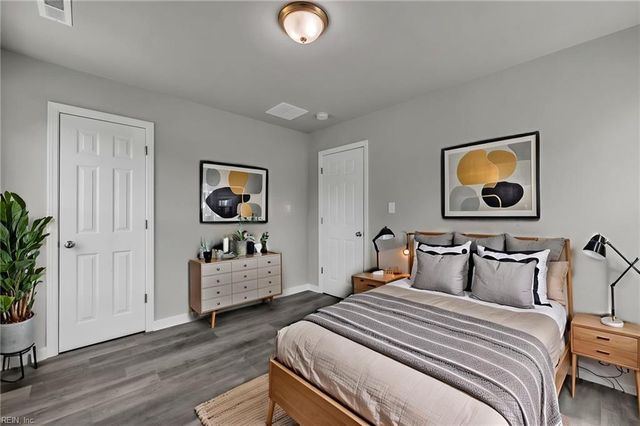 17 Kempton ST, Hampton, VA 23669