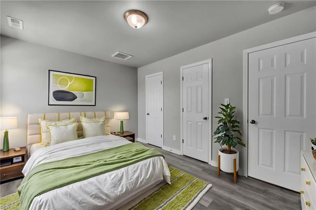 17 Kempton ST, Hampton, VA 23669