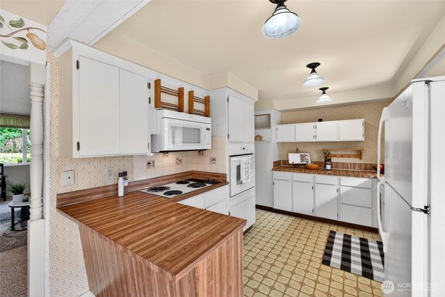 12810 162nd Avenue SE, Renton, WA 98059