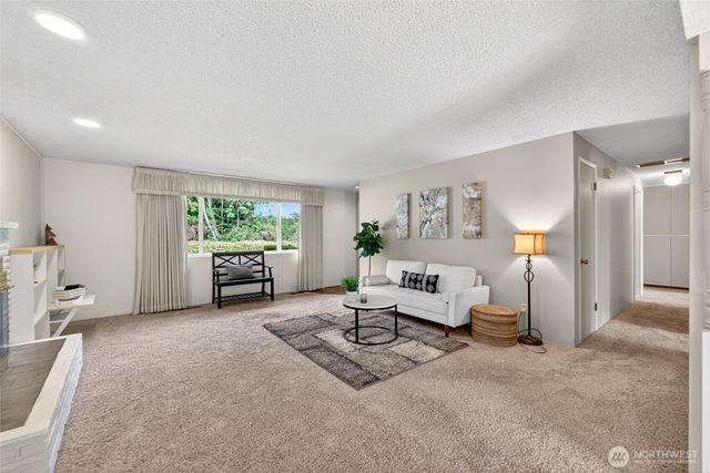 12810 162nd Avenue SE, Renton, WA 98059