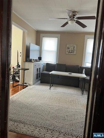 579 Oregon Avenue, Cliffside Park, NJ 07010
