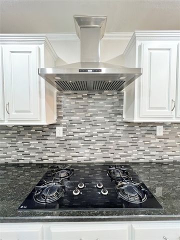 3920 Sanguinet Street, Fort Worth, TX 76107