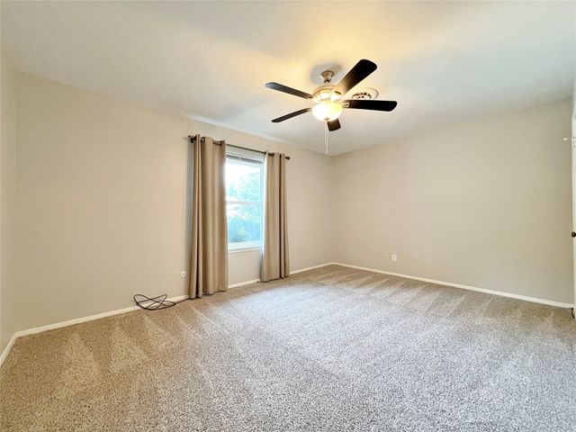 3920 Sanguinet Street, Fort Worth, TX 76107