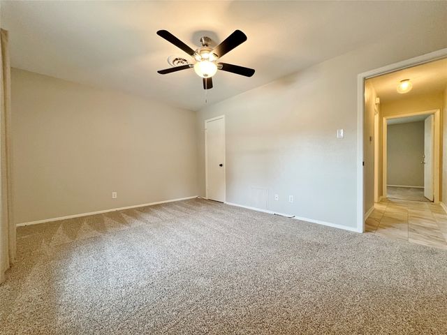 3920 Sanguinet Street, Fort Worth, TX 76107