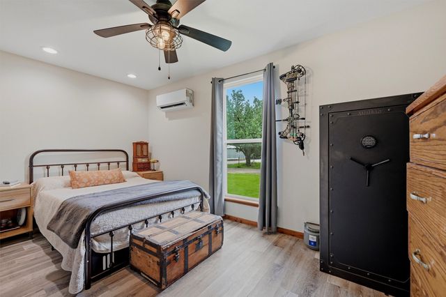 285 Sioux Drive, Gordonville, TX 76245