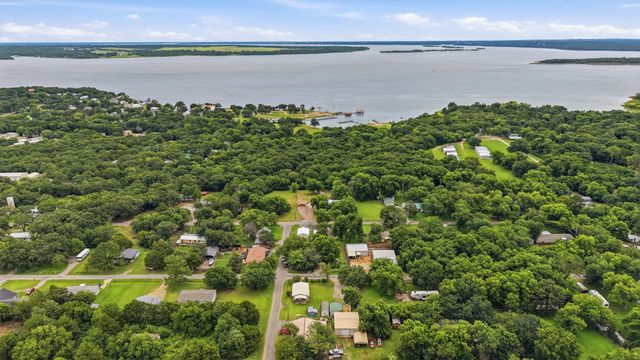 285 Sioux Drive, Gordonville, TX 76245