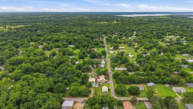 285 Sioux Drive, Gordonville, TX 76245