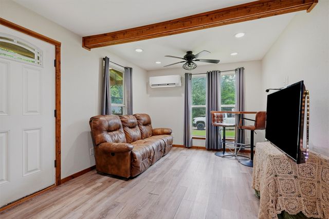 285 Sioux Drive, Gordonville, TX 76245