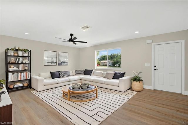 2300 Crystal DR, Fort Myers, FL 33907