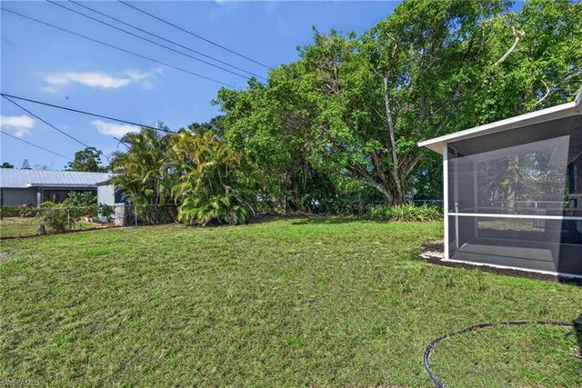 2300 Crystal DR, Fort Myers, FL 33907