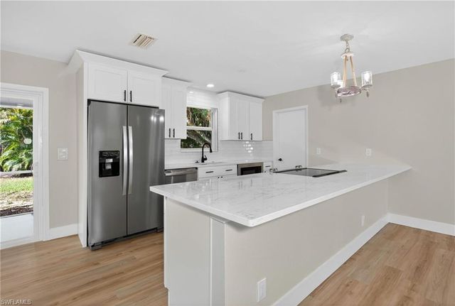 2300 Crystal DR, Fort Myers, FL 33907