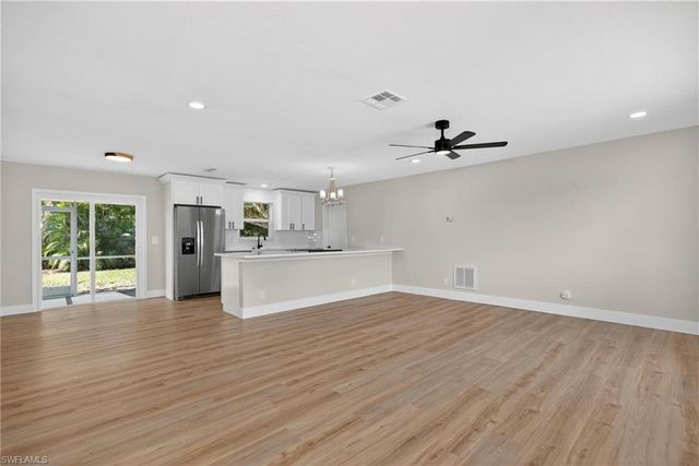 2300 Crystal DR, Fort Myers, FL 33907