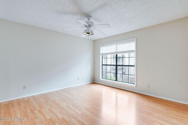 1304 E Bayou Parkway Apt 6c, Lafayette, LA 70508