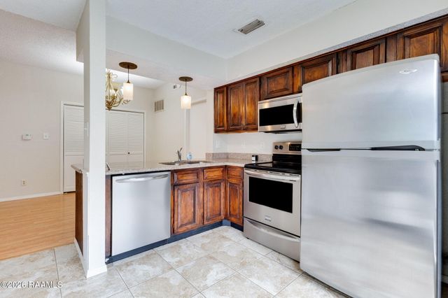 1304 E Bayou Parkway Apt 6c, Lafayette, LA 70508