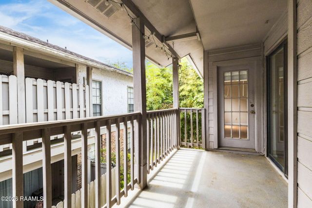 1304 E Bayou Parkway Apt 6c, Lafayette, LA 70508