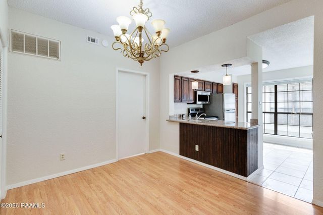 1304 E Bayou Parkway Apt 6c, Lafayette, LA 70508