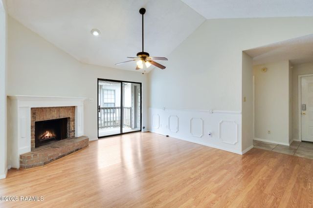 1304 E Bayou Parkway Apt 6c, Lafayette, LA 70508