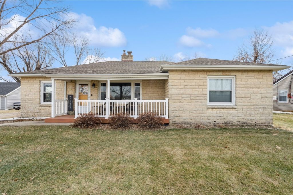 3547 F Avenue NW, Cedar Rapids, IA 52405