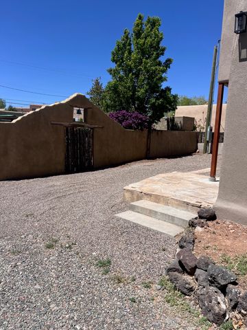 1022 Don Diego Avenue D, Santa Fe, NM 87505