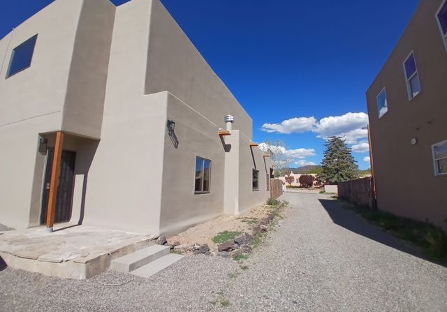 1022 Don Diego Avenue D, Santa Fe, NM 87505
