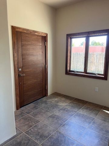 1022 Don Diego Avenue D, Santa Fe, NM 87505