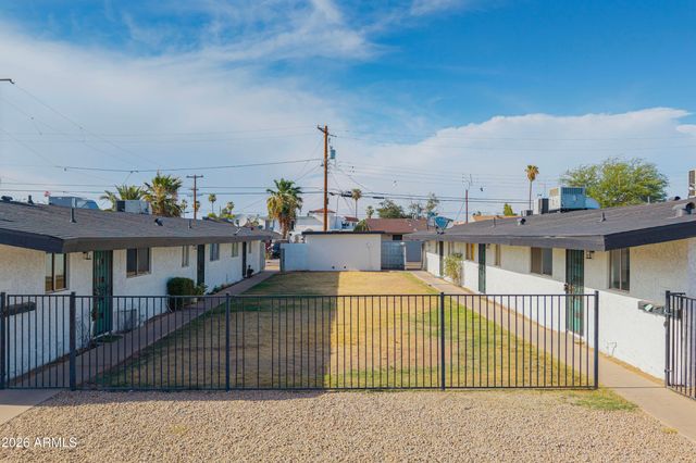 2144 W HEATHERBRAE Drive, Phoenix, AZ 85015