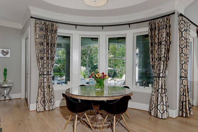 46 Pine Brook Court, Shenandoah, TX 77381