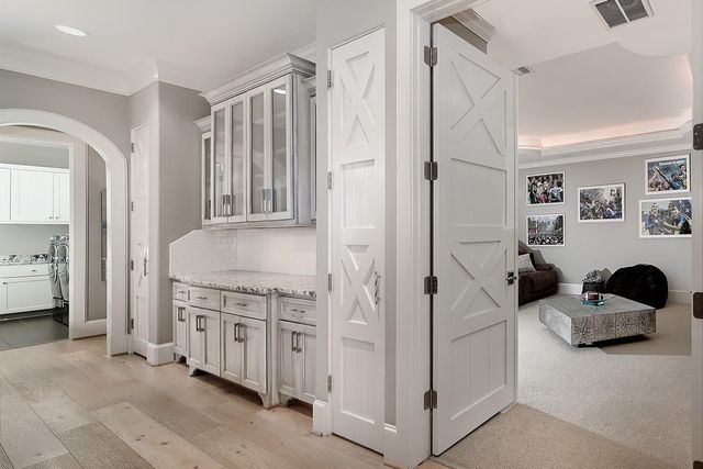 46 Pine Brook Court, Shenandoah, TX 77381