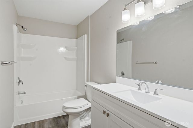 1435 SE Vallair Court, Port Orchard, WA 98366