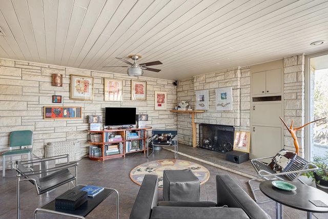 228 N Galbraith Ave, Kerrville, TX 78028