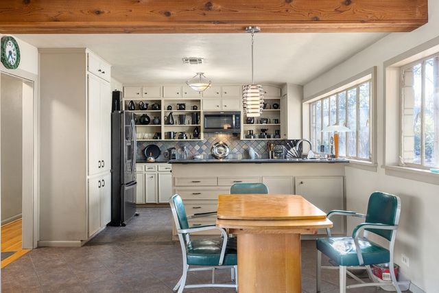 228 N Galbraith Ave, Kerrville, TX 78028