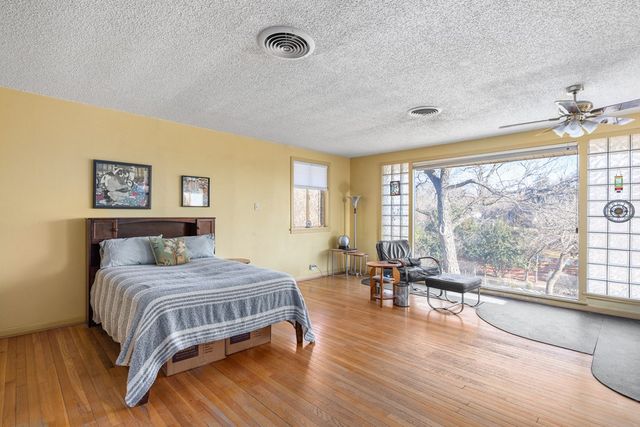 228 N Galbraith Ave, Kerrville, TX 78028