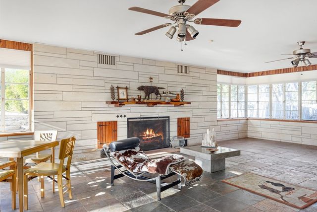 228 N Galbraith Ave, Kerrville, TX 78028