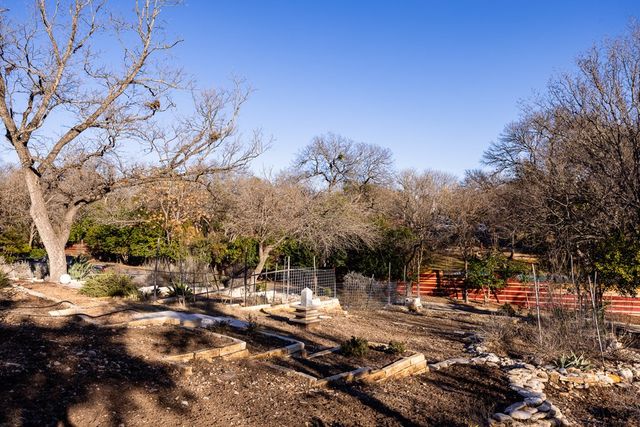 228 N Galbraith Ave, Kerrville, TX 78028