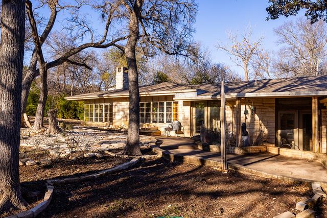 228 N Galbraith Ave, Kerrville, TX 78028