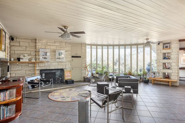 228 N Galbraith Ave, Kerrville, TX 78028