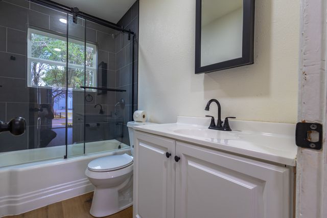 1105 Spring Branch Street, Beverly Hills, TX 76711