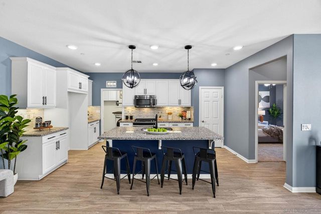 1254 White Oak, El Cajon, CA 92020