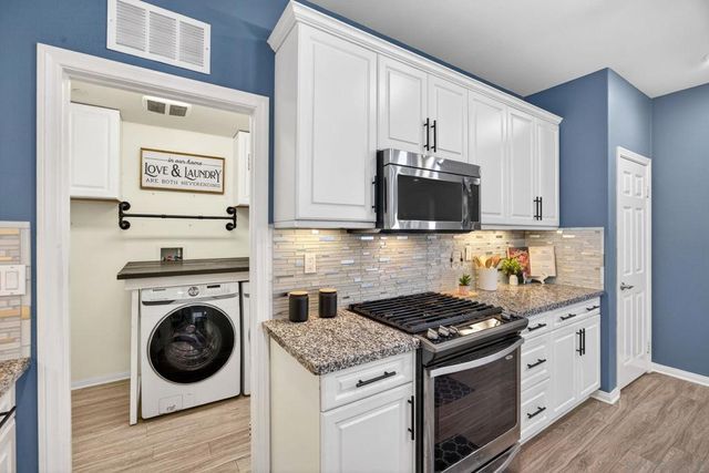 1254 White Oak, El Cajon, CA 92020