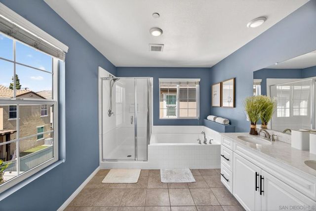 1254 White Oak, El Cajon, CA 92020